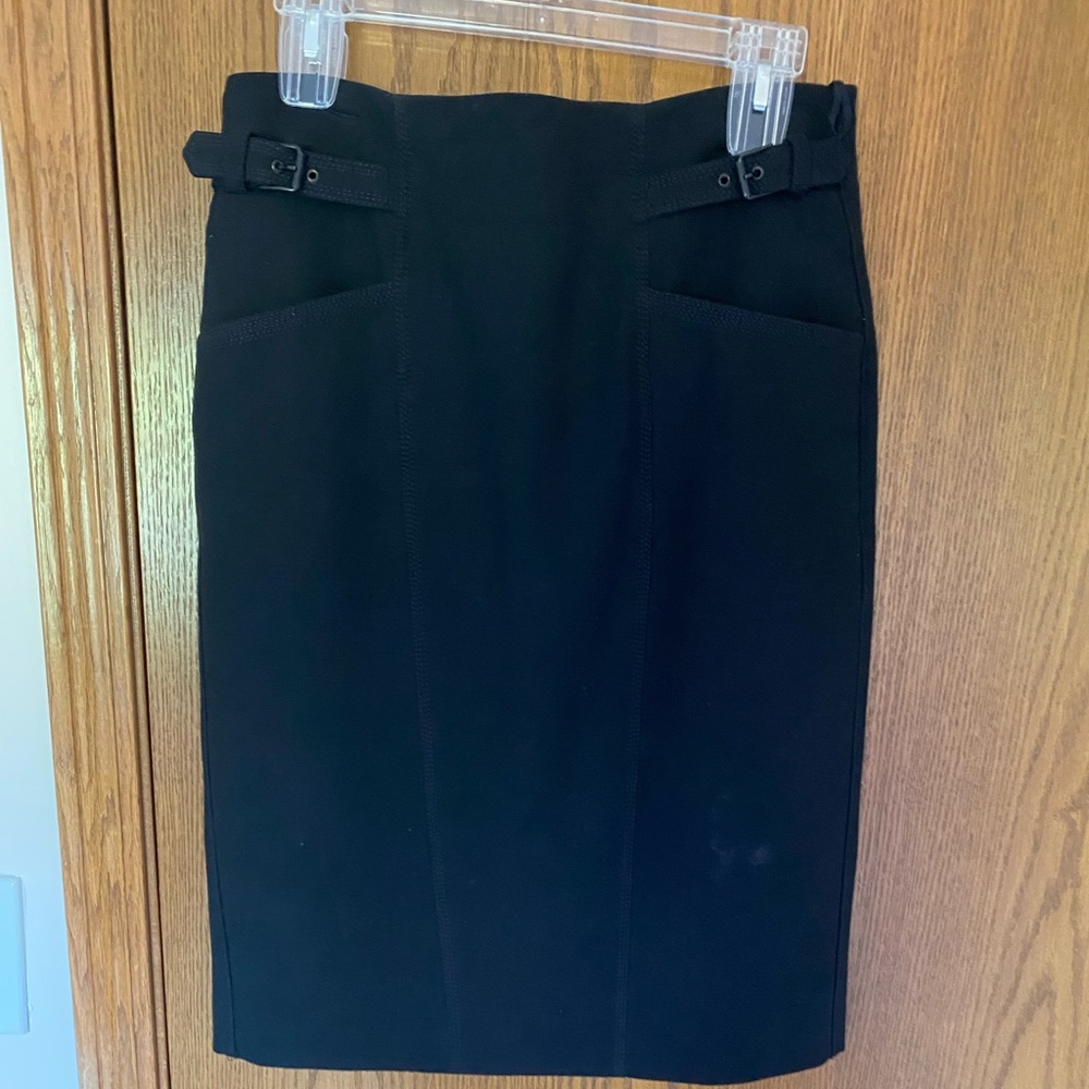 Like new short black skirt